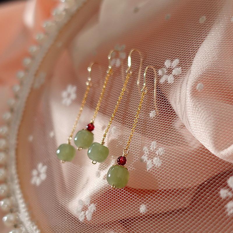 Natural Hetian jade ear hooks and ear wires with vintage-style apple beads and small garnet stones, elegant and natural earrings for women