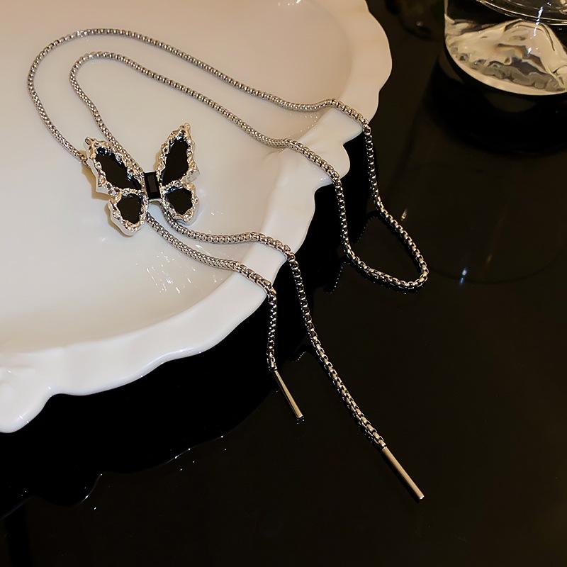 Gothic Black Butterfly Necklace for Women Silver Color Butterfly Pendant Adjustable Snake Bone Chain Punk Hiphop Jewelry Party