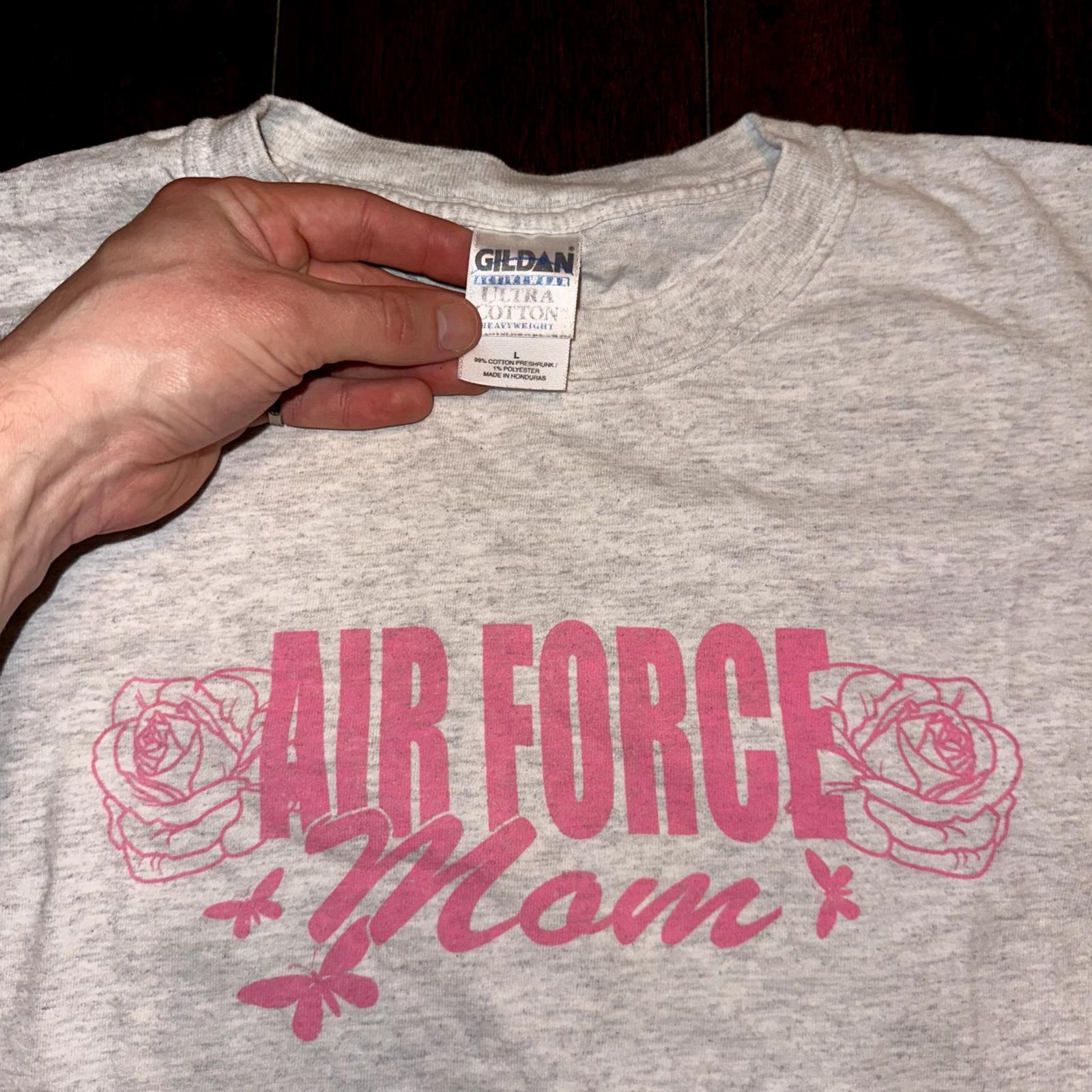 

Air Force MOM Vintage T Shirt Gray Y2K Support Military Roses Portland Oregon L