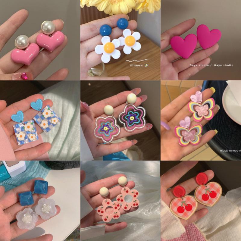 Dreamy Summer Romance Earrings: South Korea's New Trend for Women