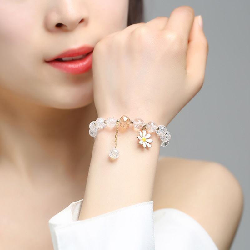Elegant Crystal Flower Beaded Bracelet for Women Strand Beaded Bracelet Jewelry Strawberry Daisy Flower Wristband Chain