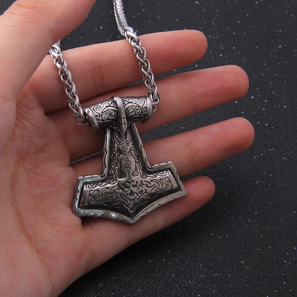 Halskette aus Edelstahl Thors Hammer - Wikinger Mjolnir Rune Amulett Anhänger in Silber für Männer & Frauen Nordischer Schmuck Geschenke