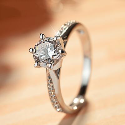 Huitan Eternity Damenring für Hochzeit Luxus Verlobungsringe Zarte Damenaccessoires Partygeschenk Klassischer Schmuck