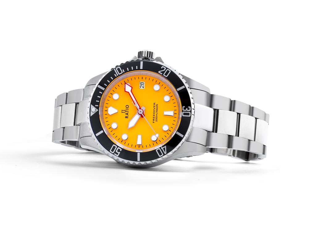 RATIO FreeDiver Safir Rustfritt Stål Gul Skive Kvarts RTF034 200M Herreklokke