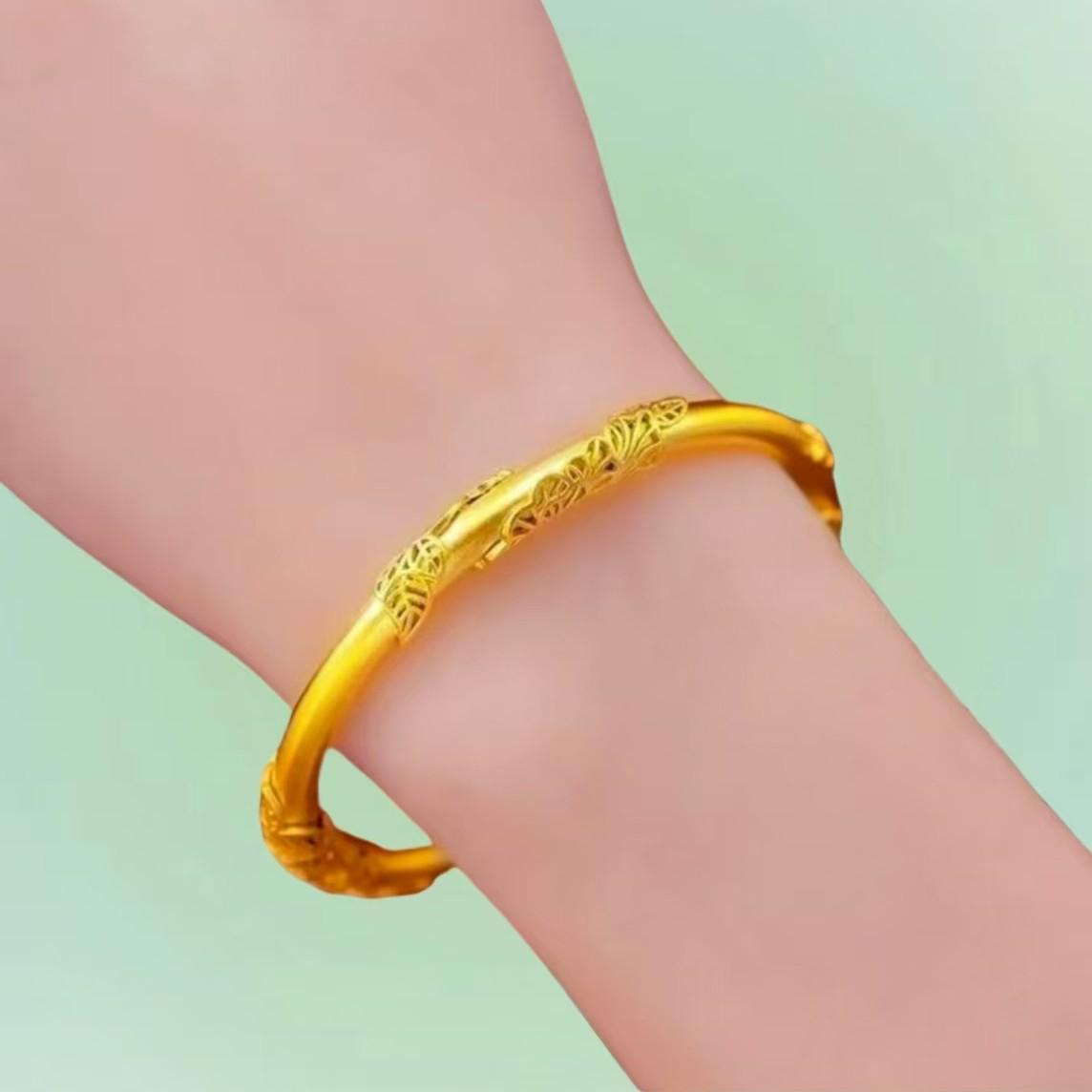 

Позолоченный филигранный браслет-манжета с цветком - Регулируемый браслет пуш-пул для женщин, Идеальный подарок. Alloy