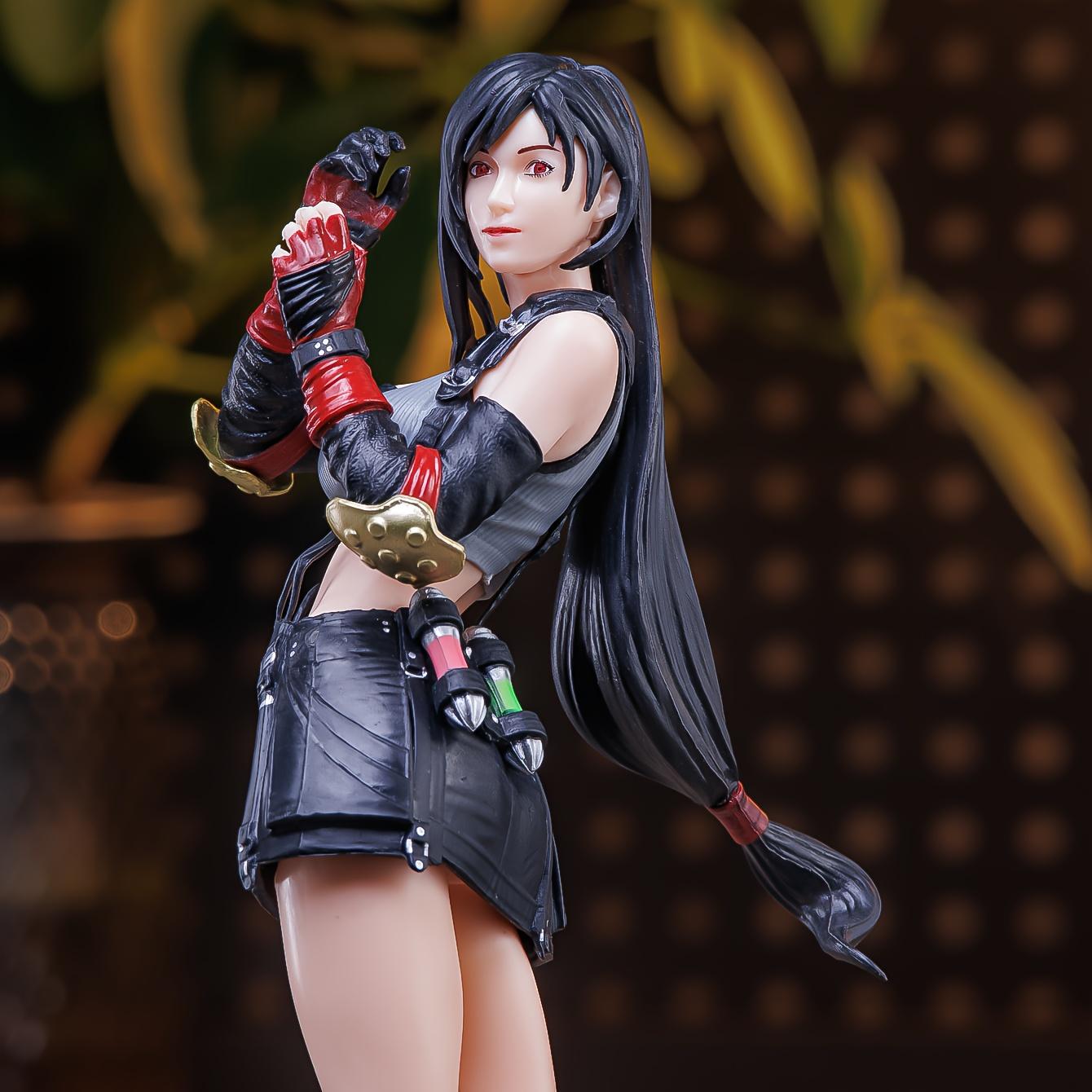 

ff7 Tifa Tifa Female Fighter Anime Statue Figure Ornaments Tiny Gifts Room Decorations Xmas Gifts great for daily use белый