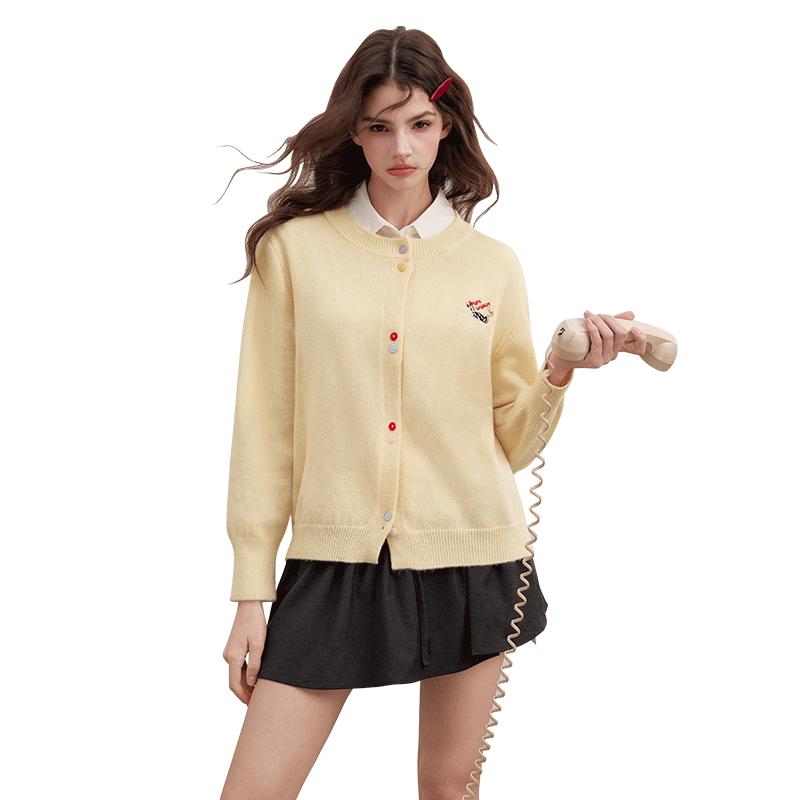 

UNIFREE Sweet Dog Embroidery Loose Round Neck Knit Cardigan M