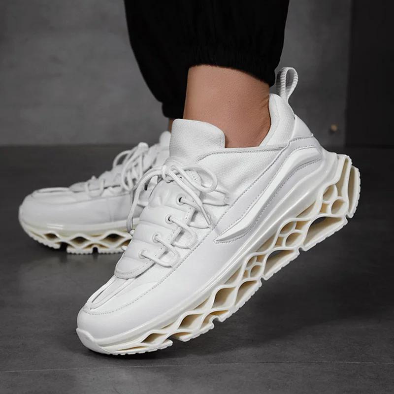 High Quality Men Women Running Shoes With Thick Soles Cushioned Mesh Lace Up Breathable Casual Shoes Luxurious Simple Sneakers
