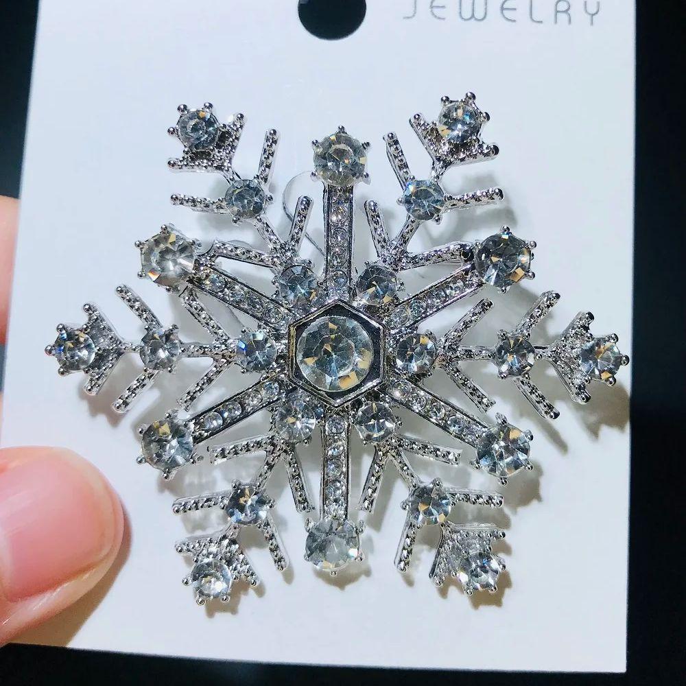 

Wuli&baby Blue Snowflake Brooches For Women Unisex Shining Beautiful Snow Flower Party Office Brooch Pins Gifts