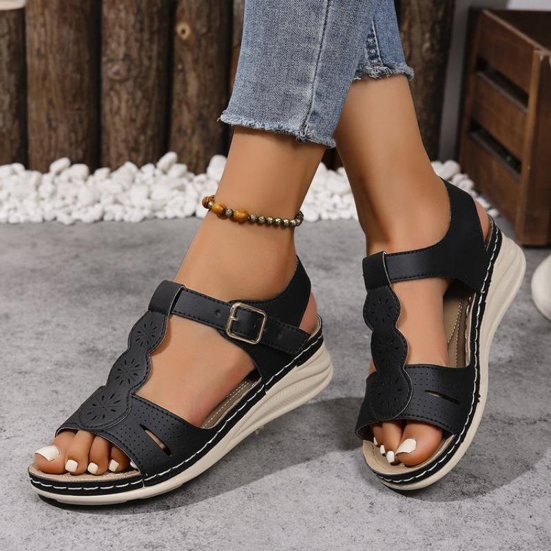 Large size one-word with wedge heel sandals for women, light and comfortable for summer wear, and versatile sandals for women