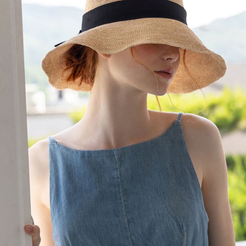 Tatiana Annebly Natural Raffia Ribbon Cloche Hat HT8191 Black