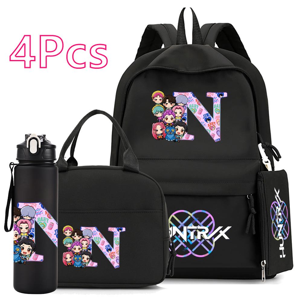 4 Stück/Set K-Pop Bedruckte 750 ml Wasserflasche Rucksack Handtasche Federmäppchen für Teenager Junge Mädchen Schultasche Große Kapazität wasserdicht Bücherrucksack Mochila