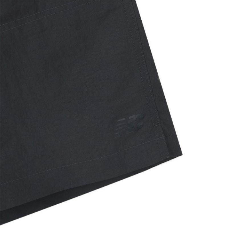 New Balance Nqj Nbnvfco203 60 Uni Essential Woven 4.5 Part Shorts