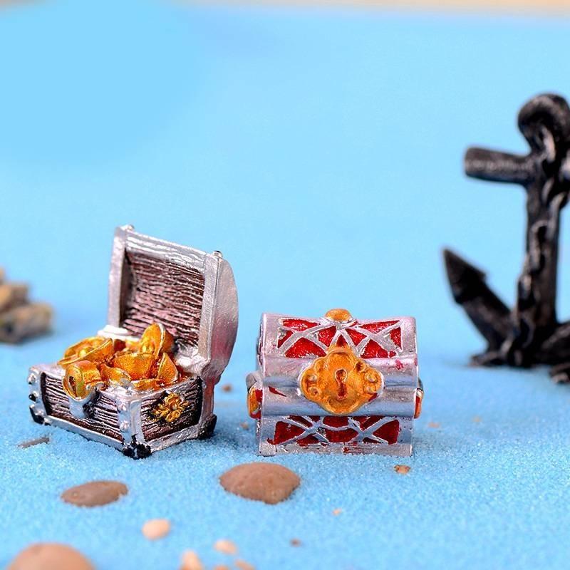 Cute Resin Pirate Gold Treasure Chest Cartoon Mediterranean Aquarium Decoration
