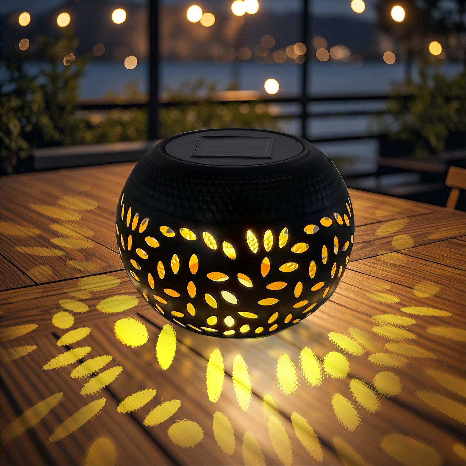 

solar-powered speckled iron lantern light, available in black and white, suitable for outdoor gardens, patios, and lawn decon 0-5W чорний