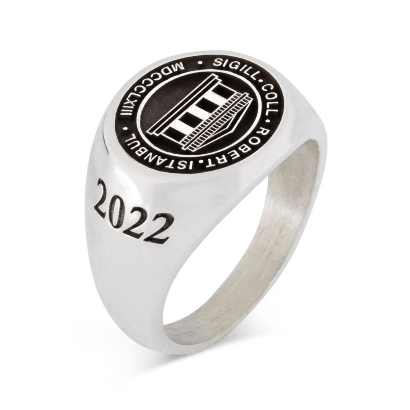 

Колледж Роберта 2018-2022 Ринг (Школьное кольцо Роберт-колледжа)