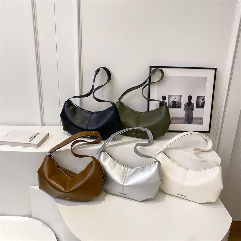Retro large-capacity bag Commuter women's bag Casual shoulder armpit bag New dumpling bag