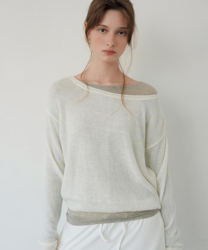 LETTERA Soft Curve Off-Shoulder Knit