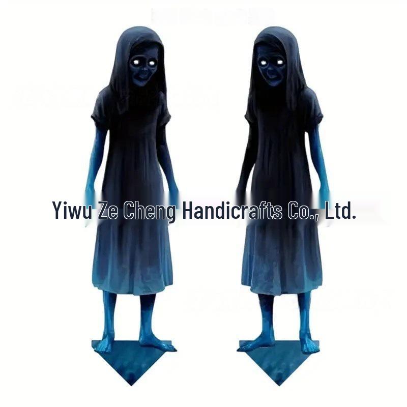 

Outdoor Metal Halloween Ghost Decoration: Double Ghost Garden Stake