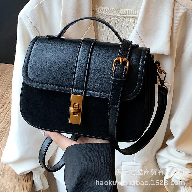 Premium sense niche bag women's autumn and winter 2025 new fashion shoulder messenger bag retro popular portable small square bag