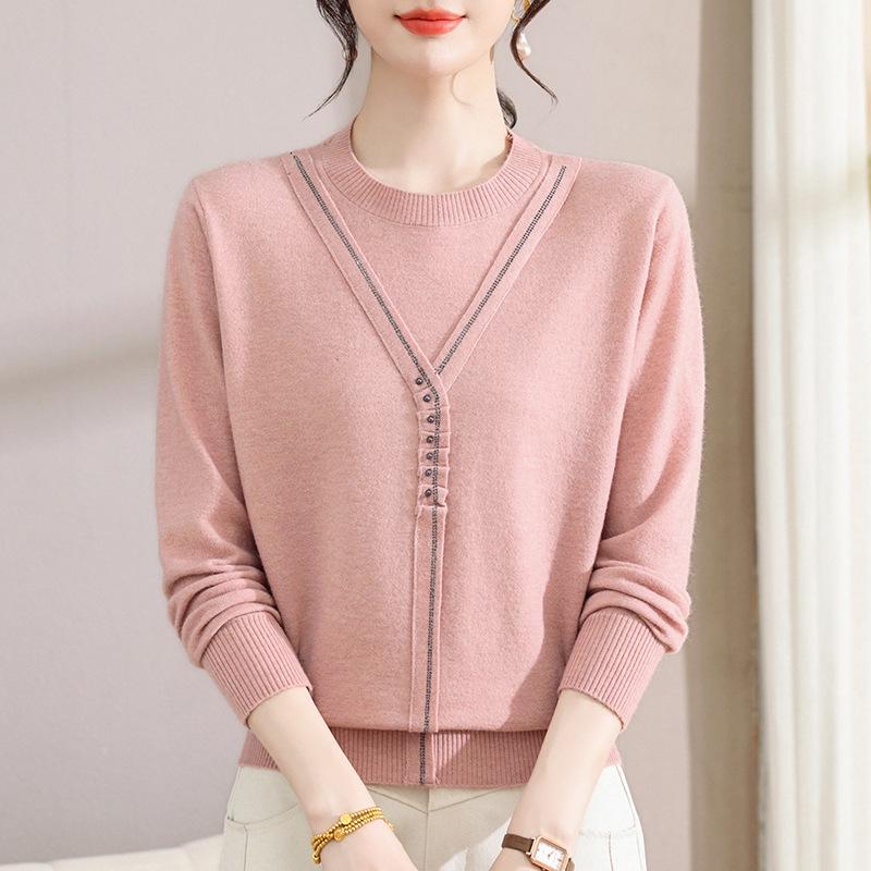 

2026 Stylish Woolen Sweater: Rhinestone Knitted Top for Mothers (Aged 40-60) - Perfect for Spring & Autumn 5XL (Recommended 77.5-82.5 kg)