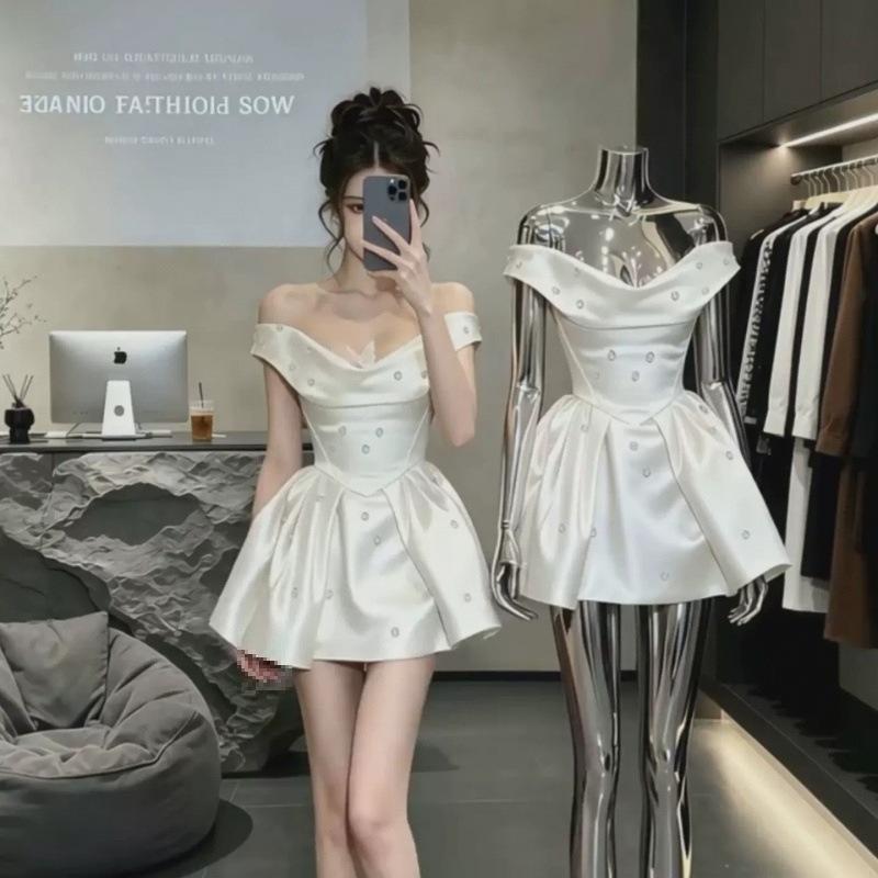French Daughter One-word Shoulder Dress Women's Summer New Waist Display Design Small A-word Skirt