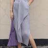 Fustă Neagră Asimetrică cu Fentă și Pliuri Miyake - Casual Chic High-End pentru Femei
