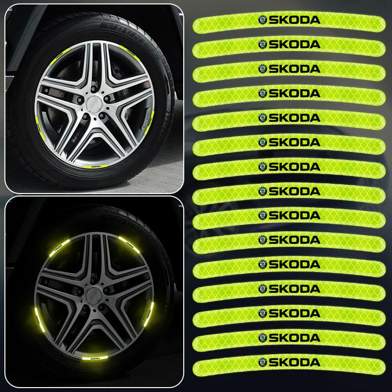 Reflexní samolepky na střed kola auta Svítící doplňky na ráfek pneumatiky Pro Skoda Octavia Superb Rapid Kodiaq Karoq Fabia Kamiq Roomster Citigo