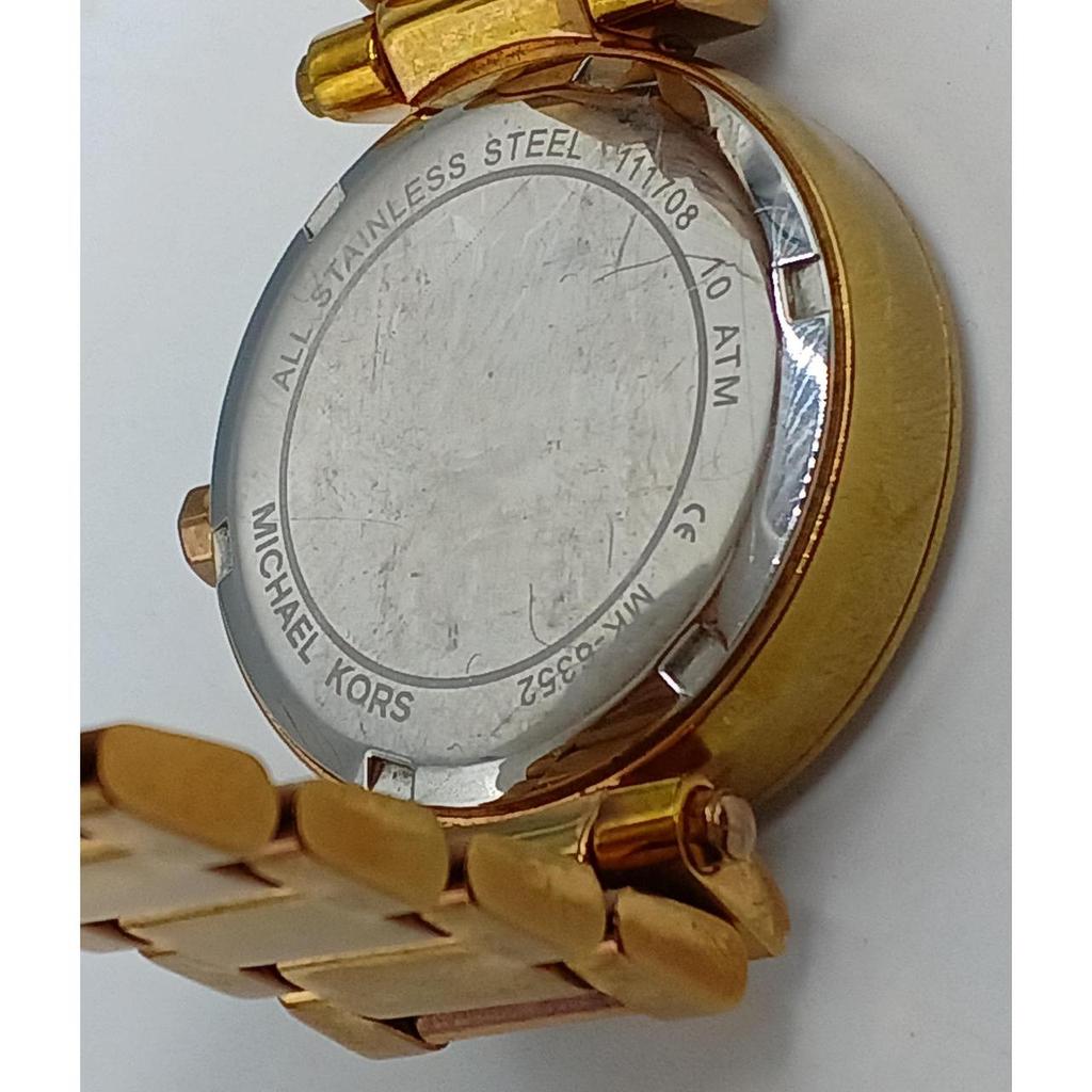 Used MICHAEL KORS MK-6352 quartz watch