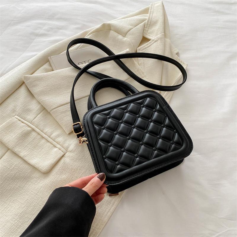 

Sophisticated Coffee Color Crossbody Bag Fashionable Spring Accessory For Women чёрный