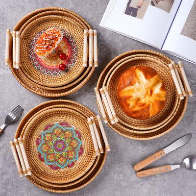 Handwoven Round Anti-deformed Serving Tray Rattan With Wooden Handles Wicker Basket Wooden Tray For Fruit Breadbasket