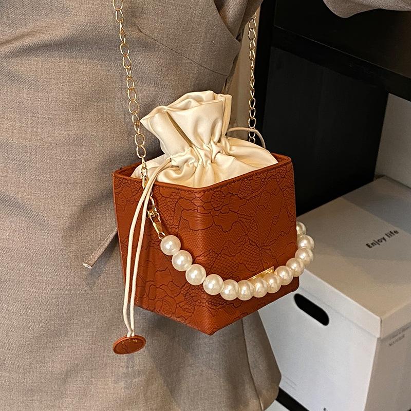 High-end Beaded Chain Bucket Bag for Women s New Fashionable and Versatile Personality Niche Shoulder Bag for Women s Crossbody Bag