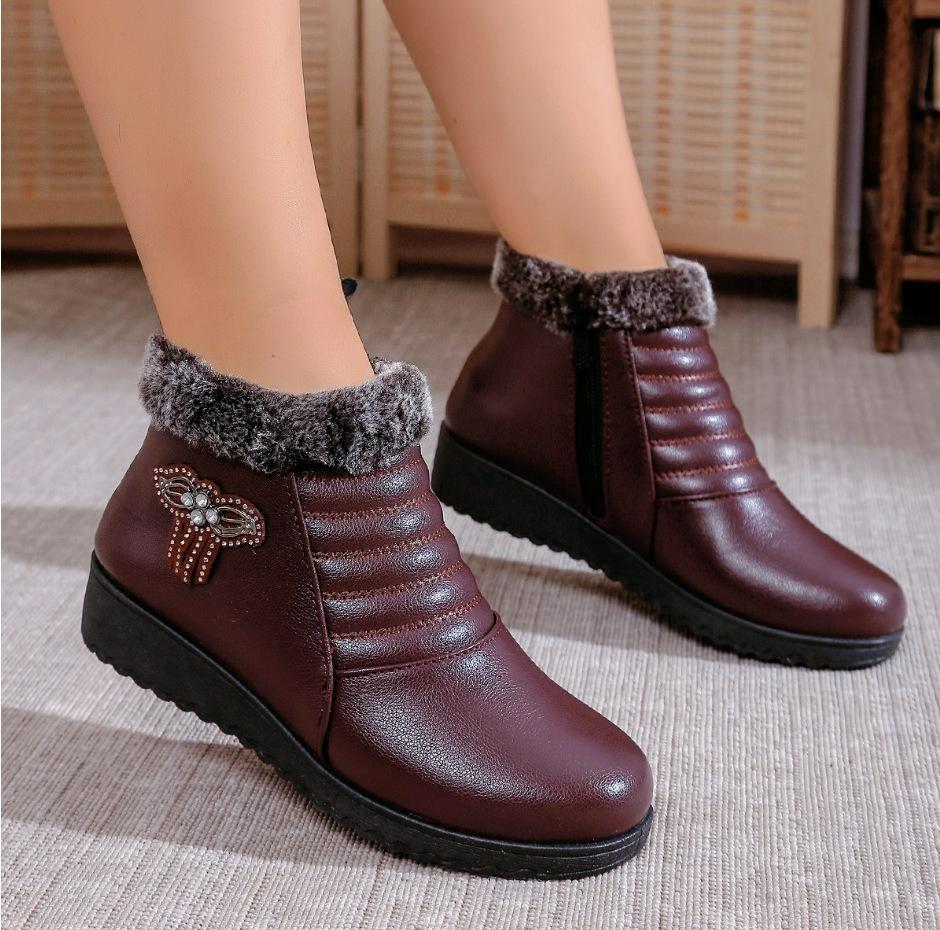 Winter Cotton Shoes, Women's Mother Shoes, Plus Velvet Warm Cotton Short Boots, Women's Shoes, Flat-heeled Non-slip Cotton Leather Shoes, Snow Boots