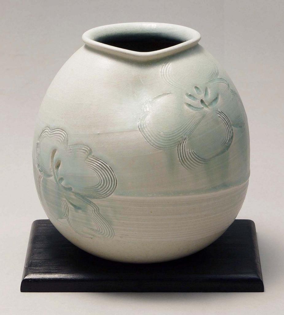 Marui Seito Shigaraki Ware Hechimon Flower Vase, Large, White, Large Flowers, Ceramic, MR-1-2563