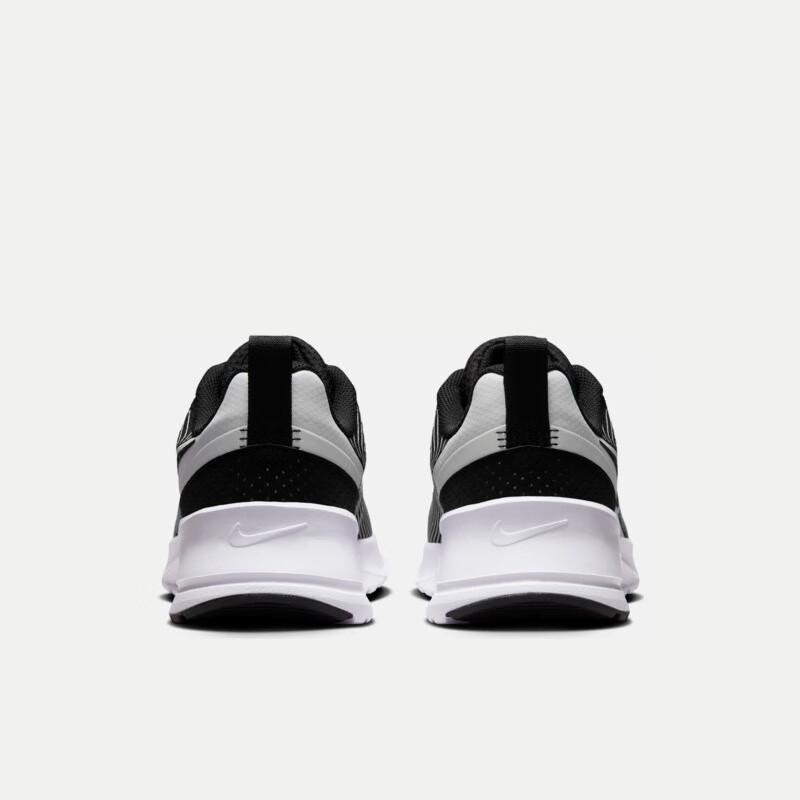 Nike Men's Air Max Nuaxis Casual Shoes