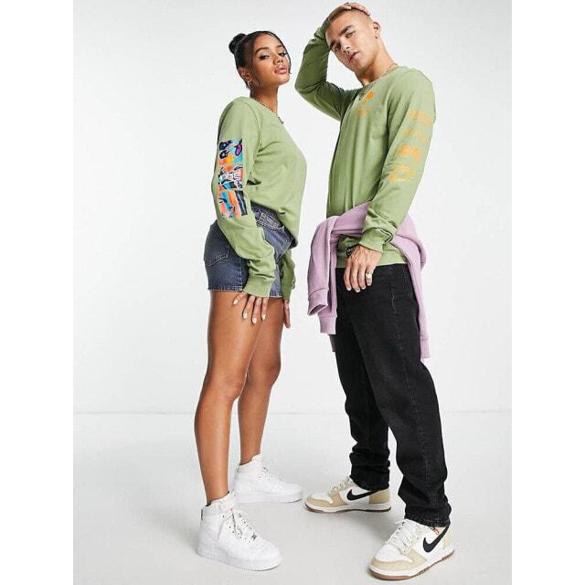 

Nike Unisex long sleeve graphic tee with arm print in alligator