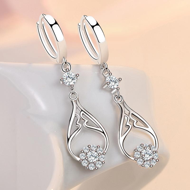 925 Sterling Silver Claws Stud Earrings with Crystal AAA CZ Stone Modern Design Fashion Versatile Accessories Women Jewelry