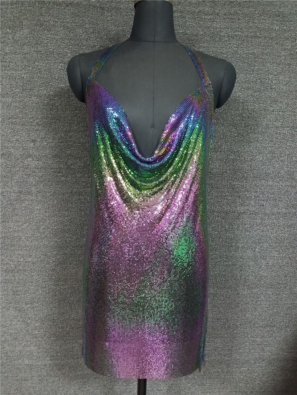 

Металева сукня на підтяжках з низьким вирізом LBZ1352 Large