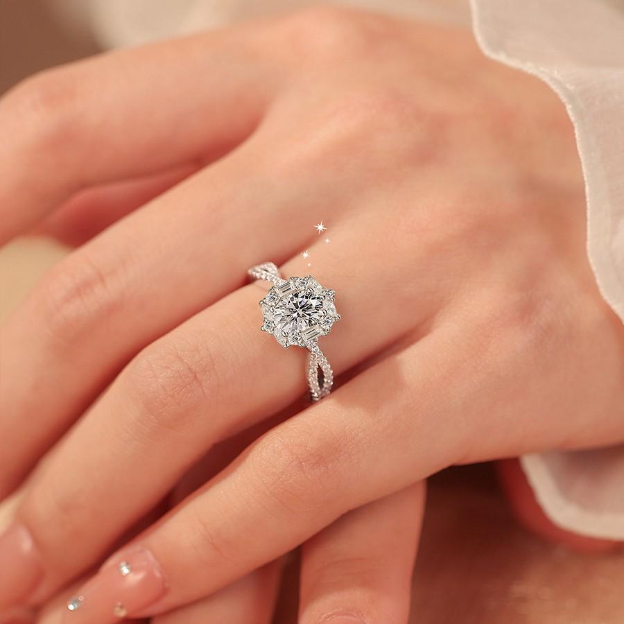 Secret Blue Fireworks Pigeon Egg Moissanite Ring: New S925 Sterling Silver Luxury Diamond Proposal 2026