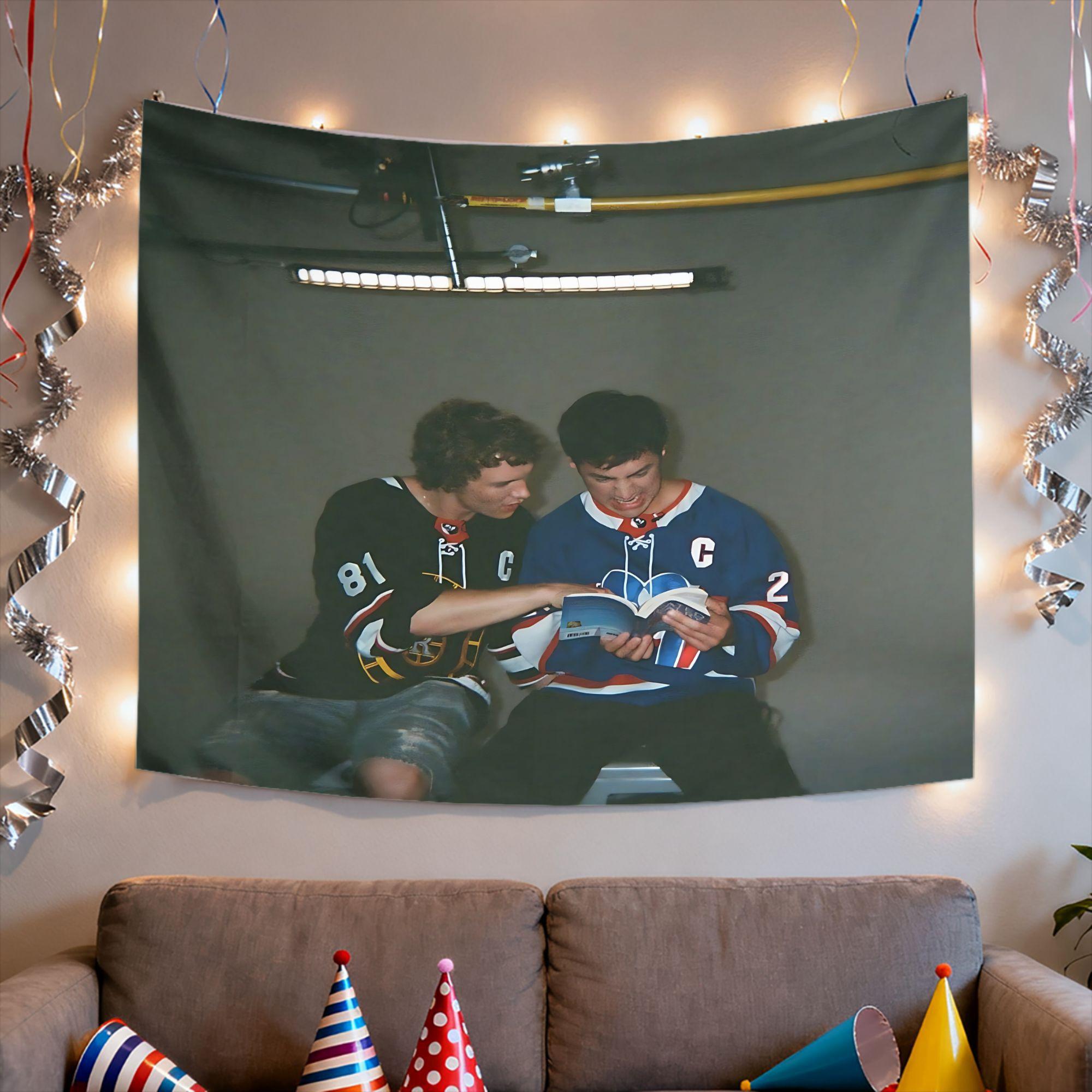 

VIKAMA Hockey Rivals Collage Tapestry Hollander And Rozanov FaceOff Wall Hanging Suitable For Bedroom And Fan Decoration 74x94cm(29x37in)