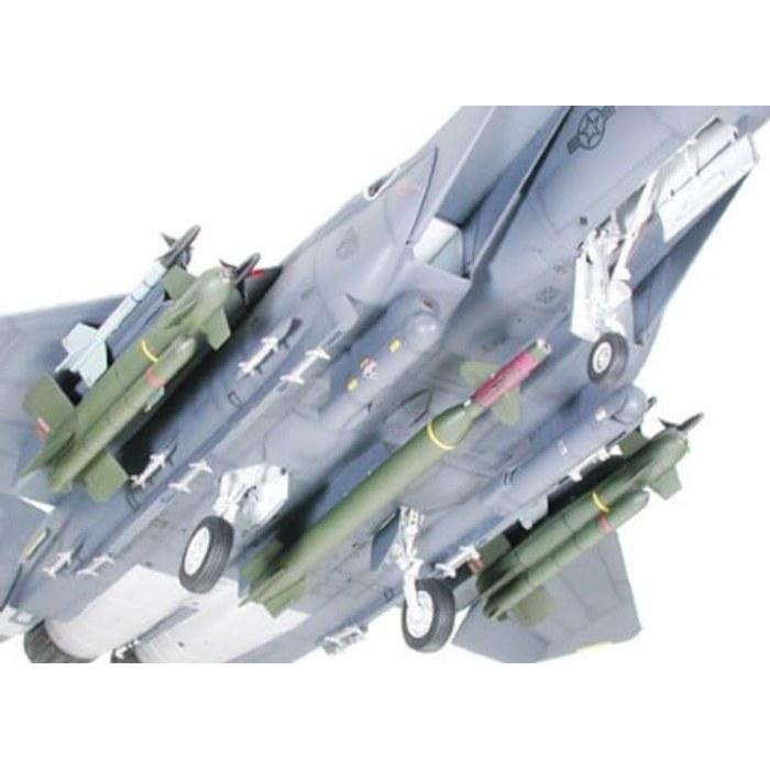 Tamiya 1/32 Aircraft Series No.12 F-15E Strike Eagle Bunker Buster Plastic Model 60312 Molded Color