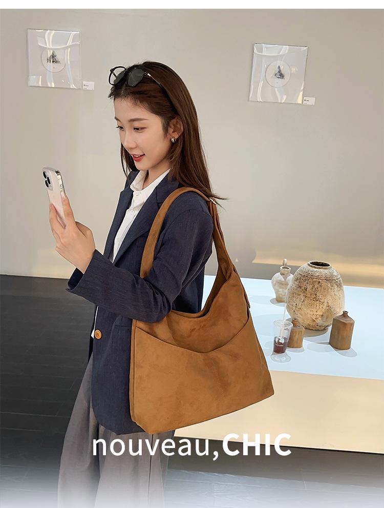 Women's 2025 Retro Handbag - Large Capacity, Frosted Texture, Versatile Crossbody Shoulder Tote