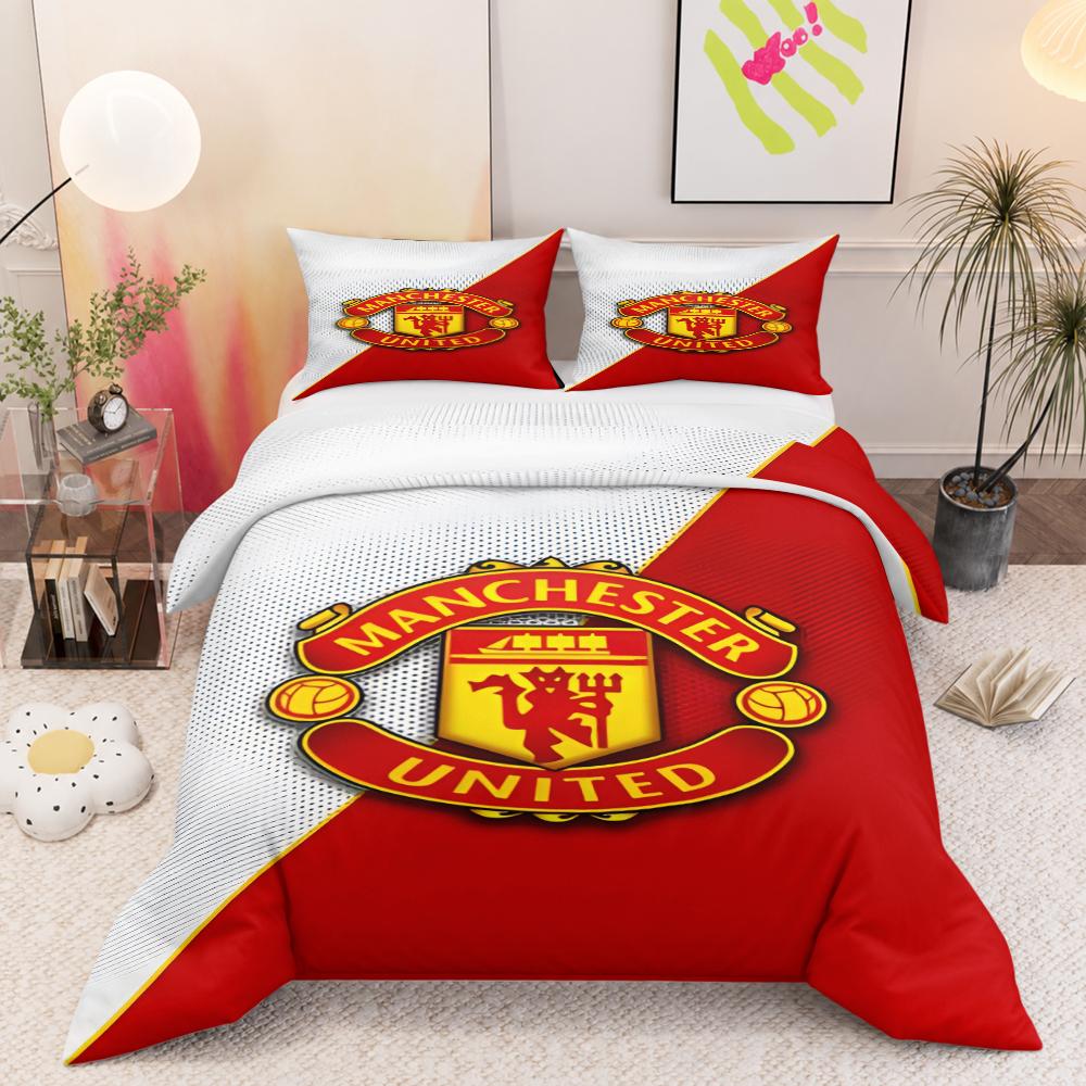 Manchester United FC Crest Logo Red White Duvet Cover Set 3 Piece with Pillowcases for Boys Bedroom Decor
