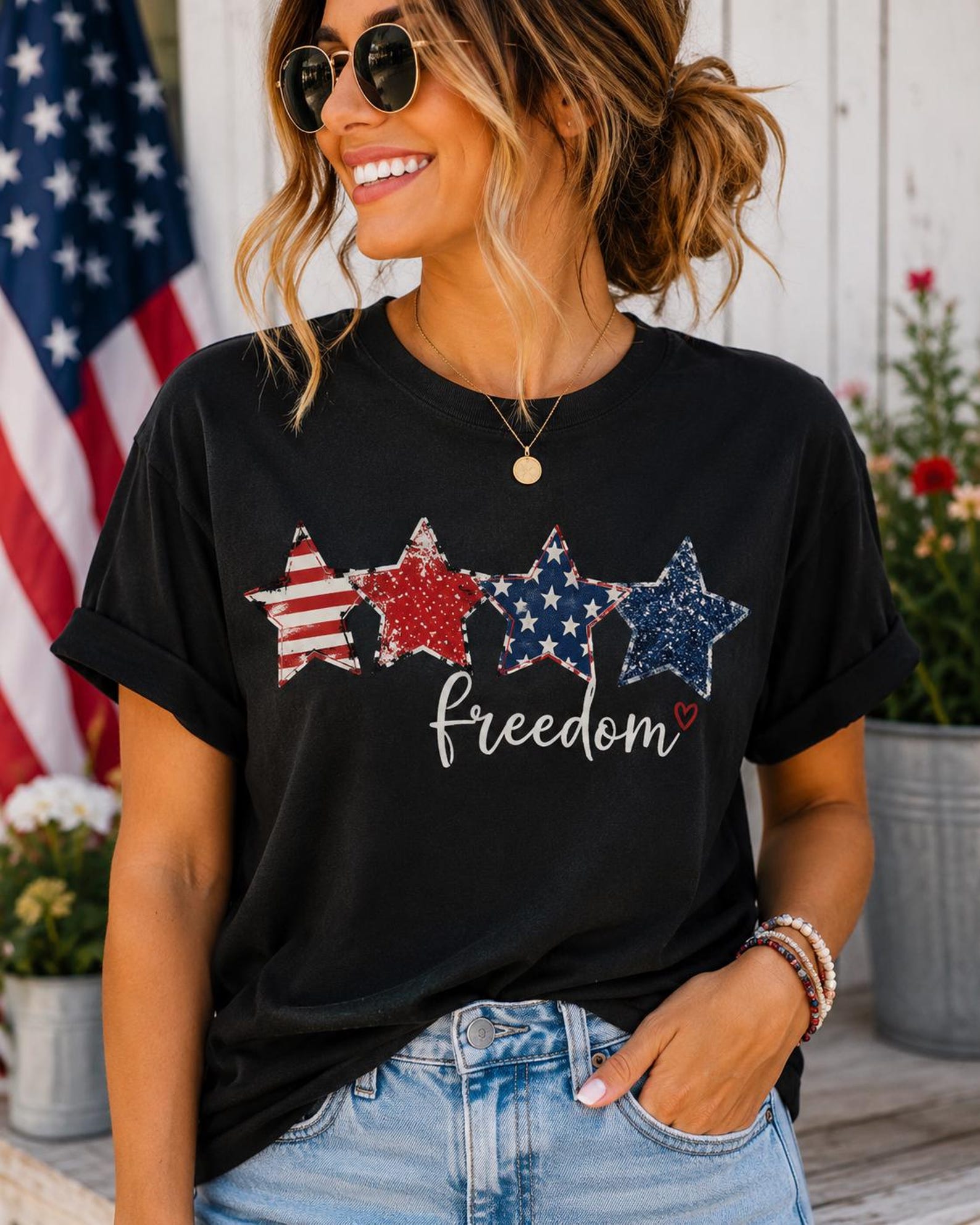 Patriotic Freedom Stars Graphic Tee – Women’s 4th of July Gold Shirt 4XL