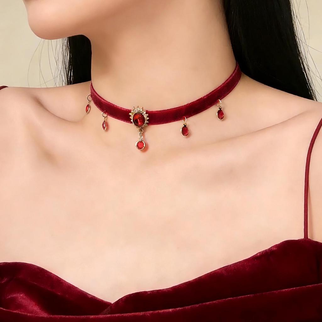 Collana Choker Elegante da Donna Rosso Vino con Cristalli - Accessorio per Capodanno e Natale