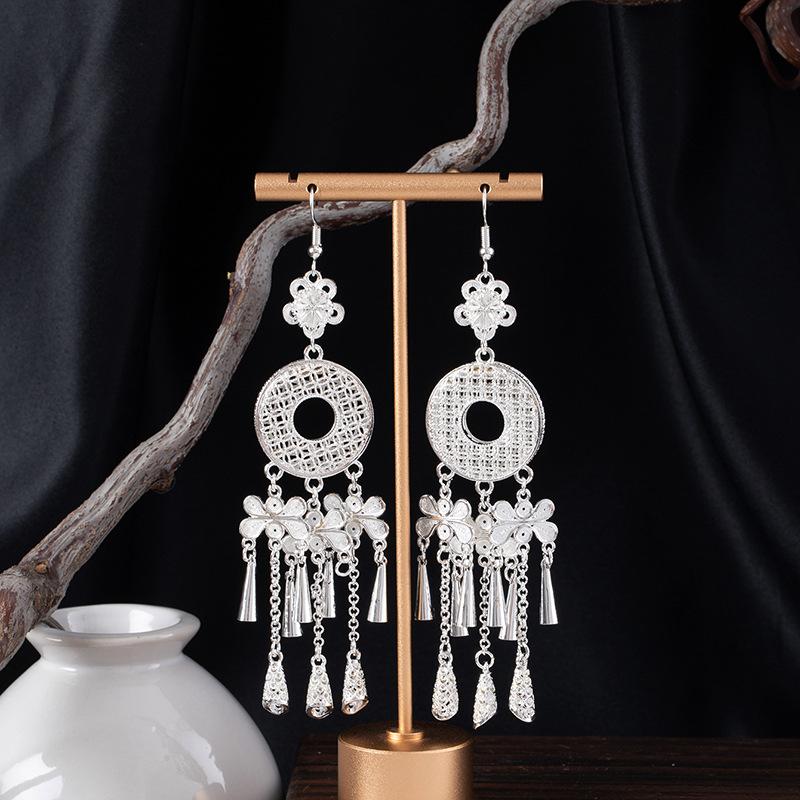 Ethnic Style Imitation Silver Earrings, Female Lotus Seed Lotus Tassel Fashion Versatile Earrings, Super Fairy Long Earrings, Attractions
