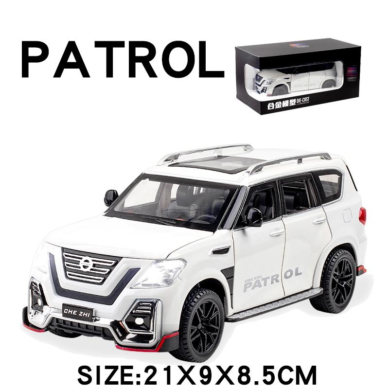 New 1:24 Nissan Patrol Off-road SUV Alloy Model Car Diecast car Toy Model Collectible Iron Toy Car Sound Light Car For Boys Kids C48