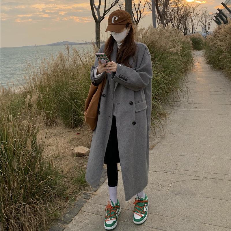 "2024 Women's Korean-Style Woolen Coat: Stylish Gray for Autumn/Winter"