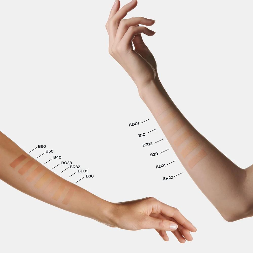 Chanel Sublimage L'Essence De Teint Foundation B20 5ml Mini Size Radiant Long Wear Foundation