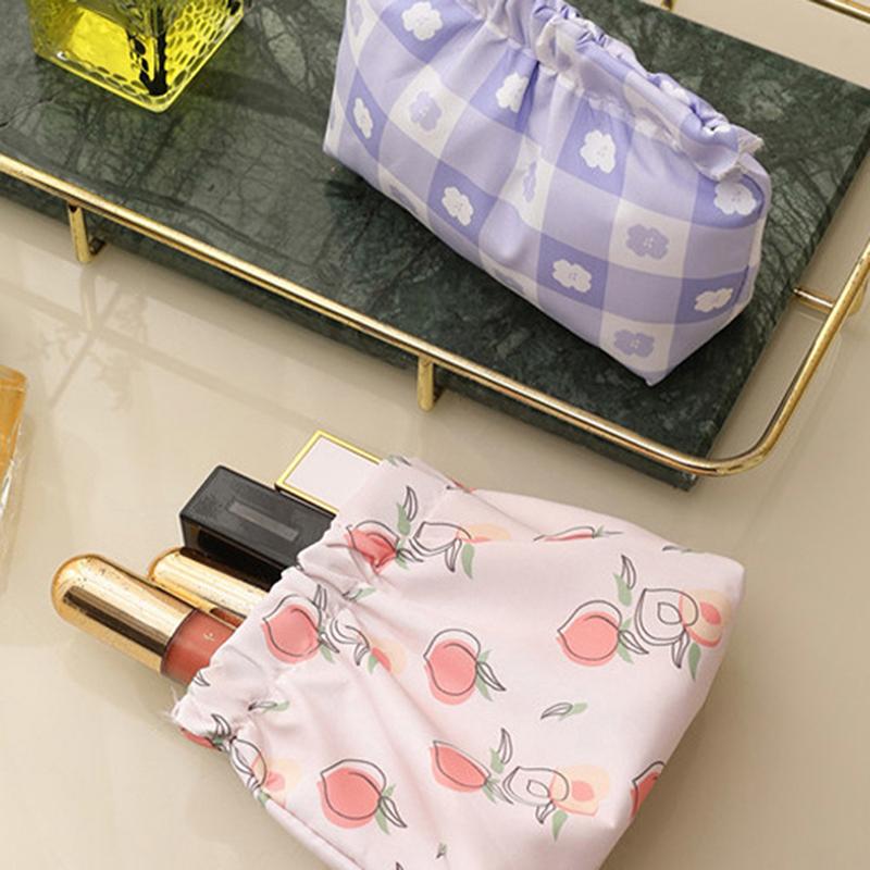 Cosmetics Coin Wire Holder Pouch Bag Portable Earphone Cards Lipsticks Storage